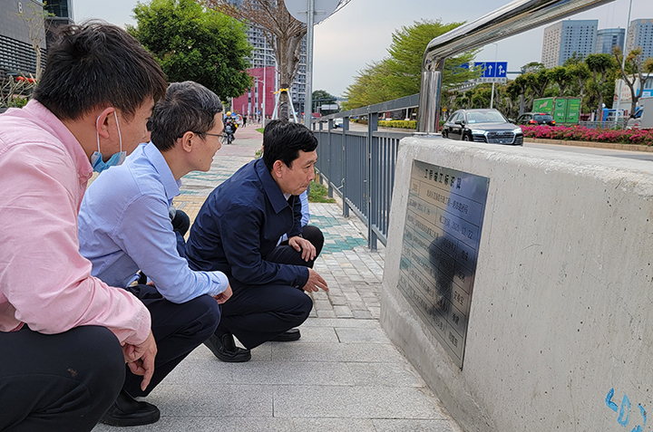 20210308龙岗管理局行走检查新木北路、李朗路和凤安路.jpg