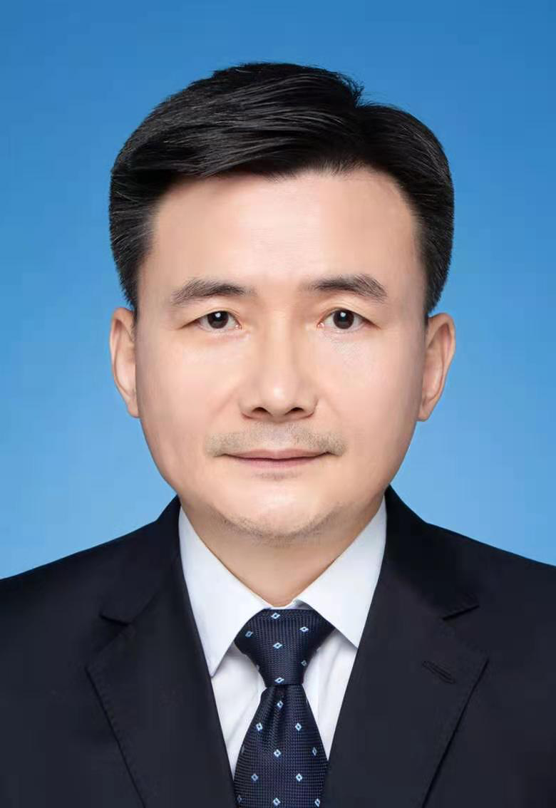 王策飞：开云手机web版登录入口委副书记、区政府党组书记、区长