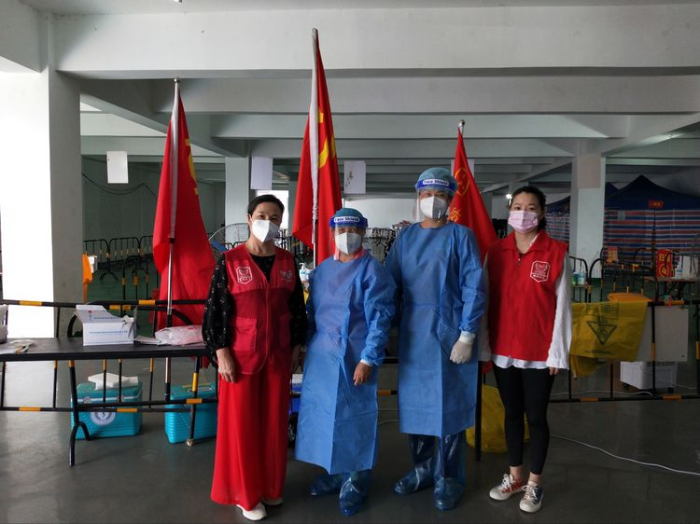 怡锦社区：温情五月 用守护换安心6.jpg