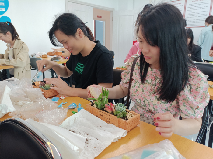 微景观制作中.jpg