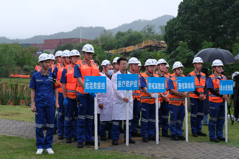 20230519龙岗排水公司开展防汛综合演练-图片1.jpg