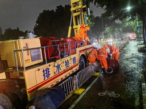 20230908深圳突降极端特大暴雨！龙岗排水公司积极应对-图片3.png